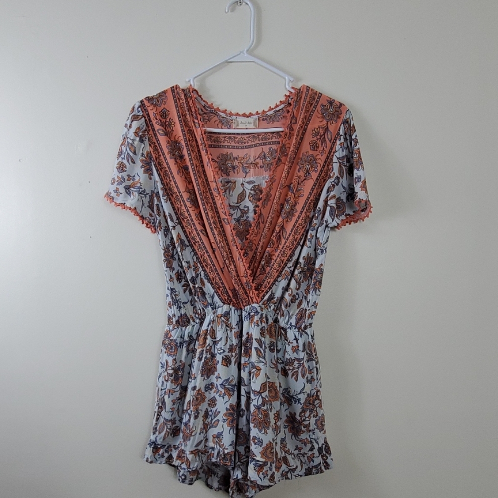 Art D' State Flowered Romper Size M
